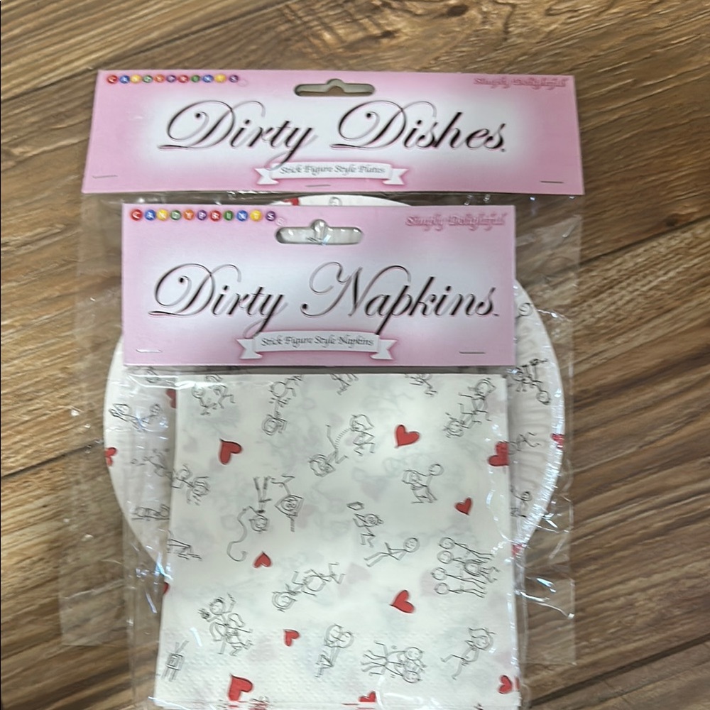 Dirty Dishes and Napkins Set with Heart Design